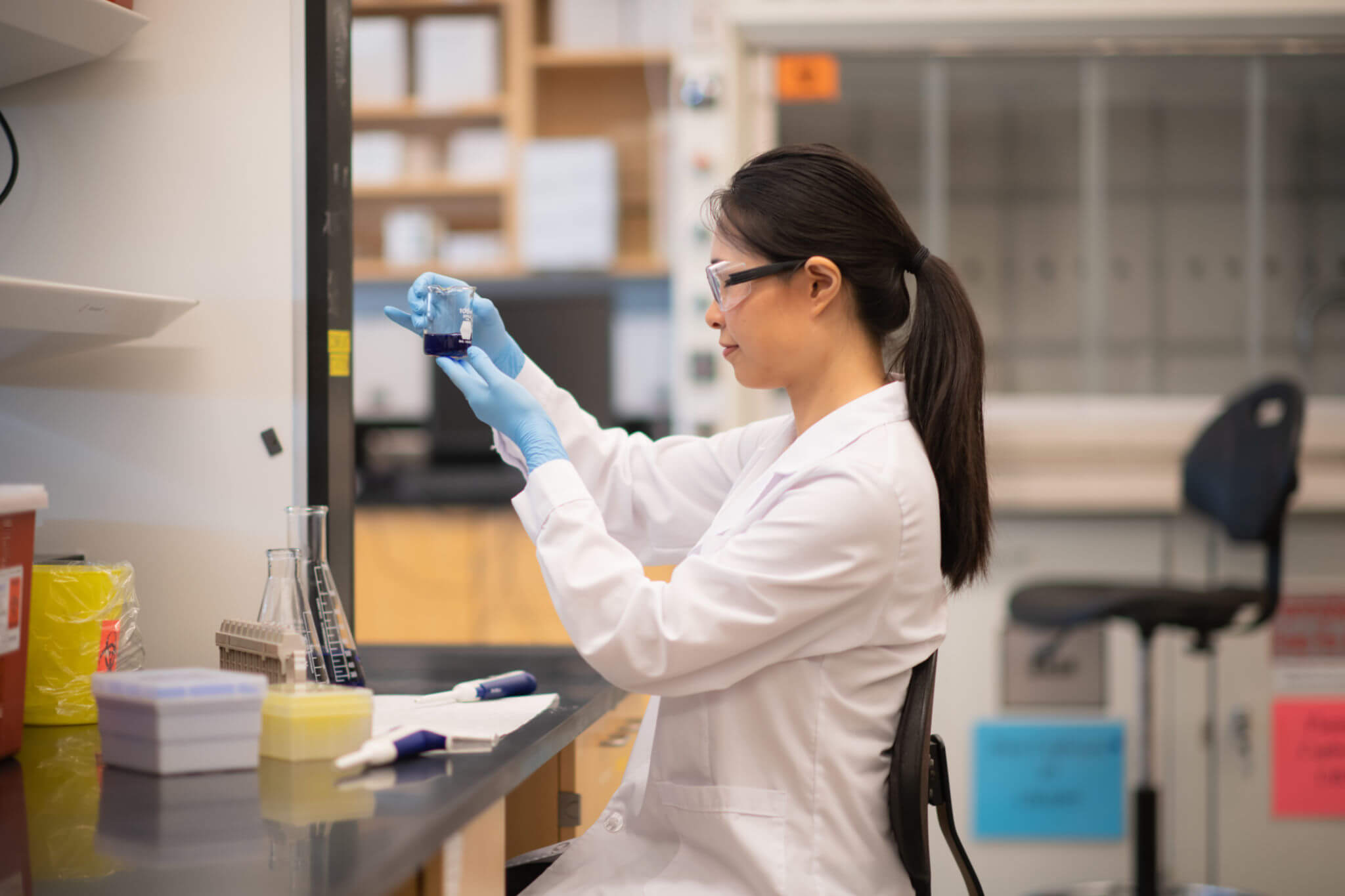 5 Safety Guidelines To Follow In A Lab Setting